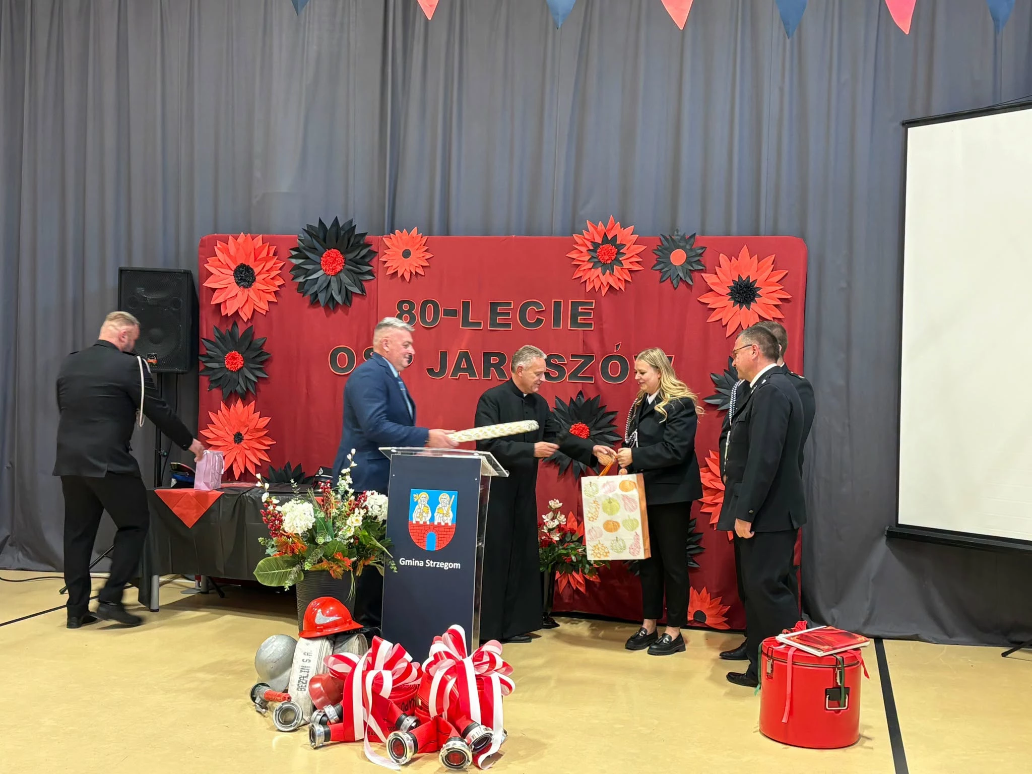 80 lat OSP Jaroszów. Druhowie świętowali jubileusz - zdjęcie 13