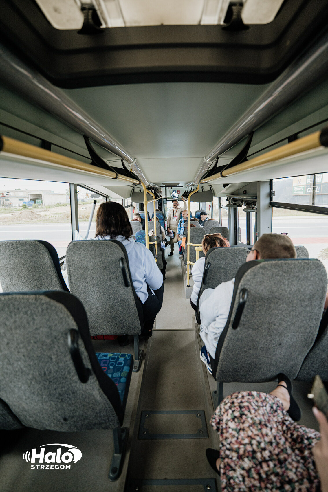 Pierwszy wakacyjny przejazd autobusem z przewodnikiem już za nami - zdjęcie 4