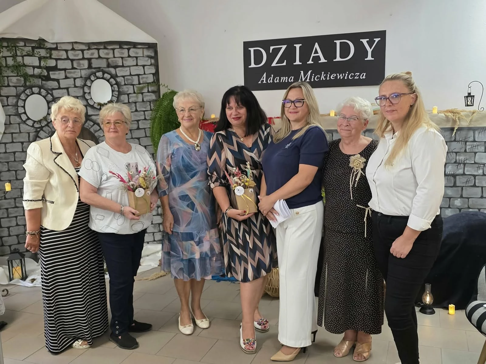 „Dziady” zabrzmiały w strzegomskiej bibliotece - zdjęcie 13