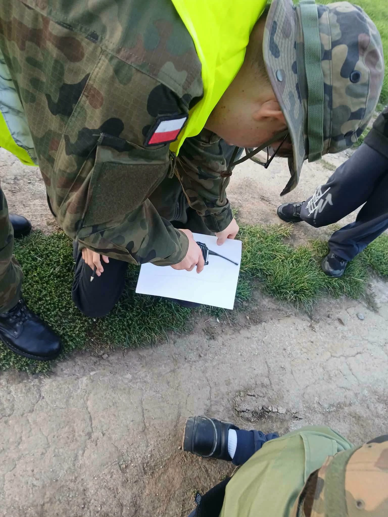 Strzegomskie Orlęta ćwiczyły topografię i orientację w terenie - zdjęcie 1