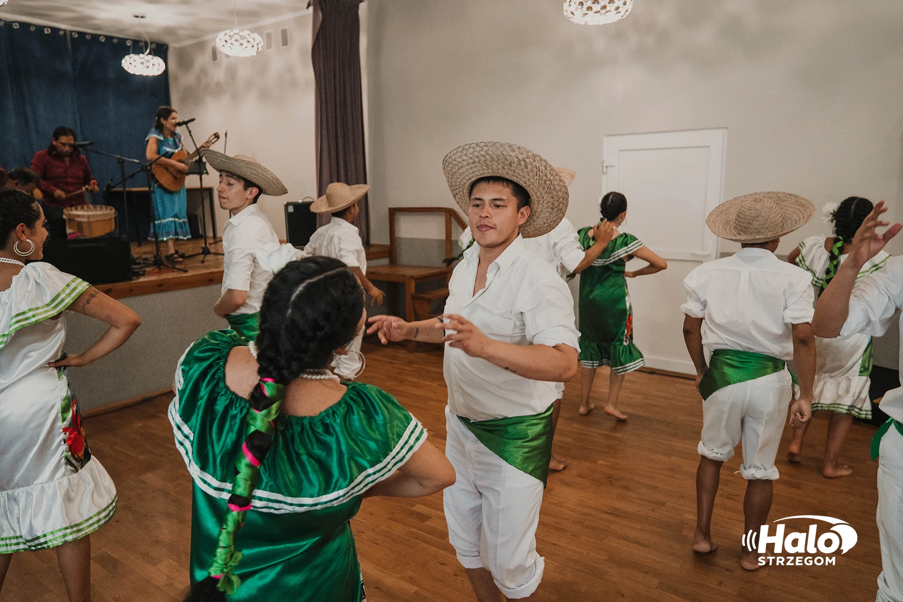 34. Międzynarodowy Festiwal Folkloru - relacja, zdjęcie 716