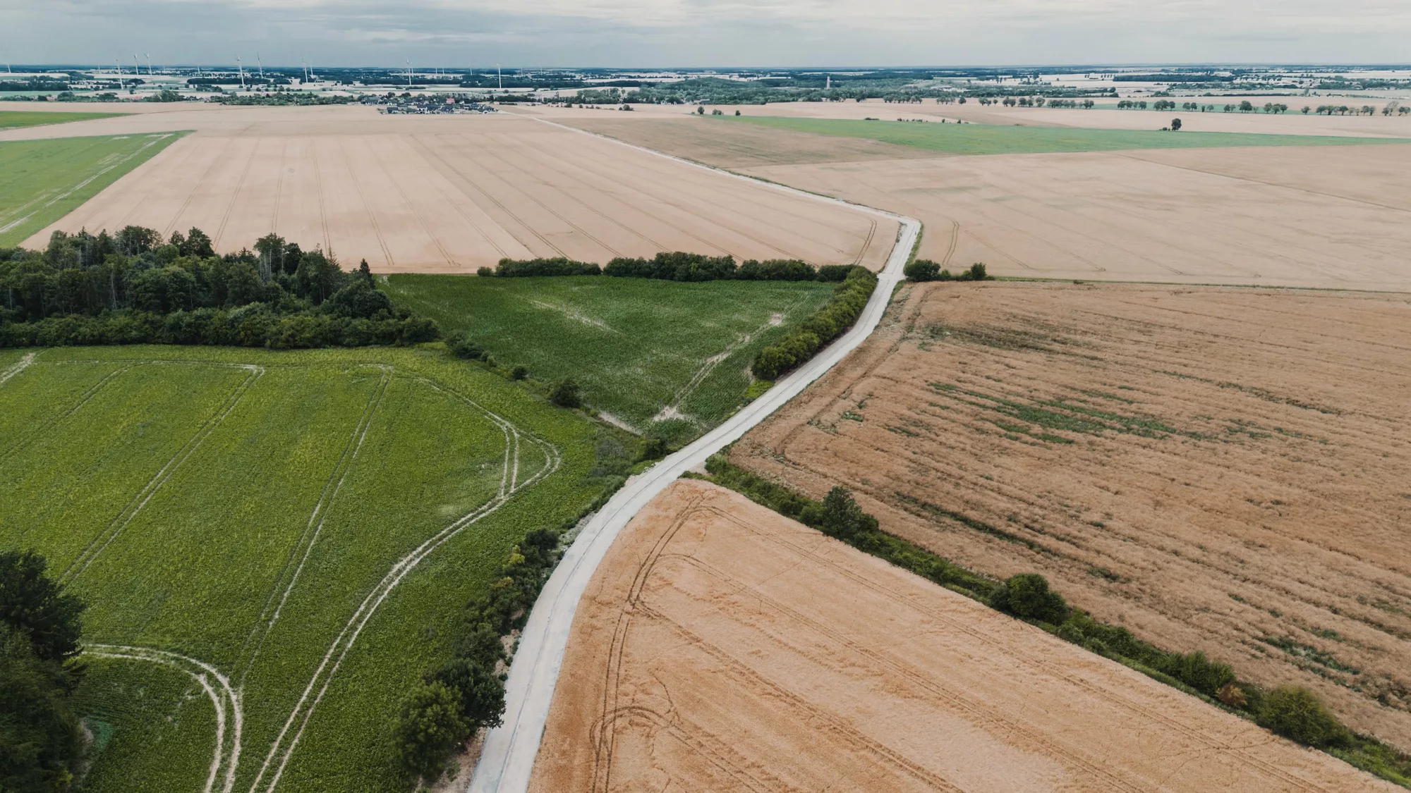 Rowerem i pieszo z Jaroszowa do Morawy. Ważna inwestycja dla mieszkańców nabiera realnych kształtów
