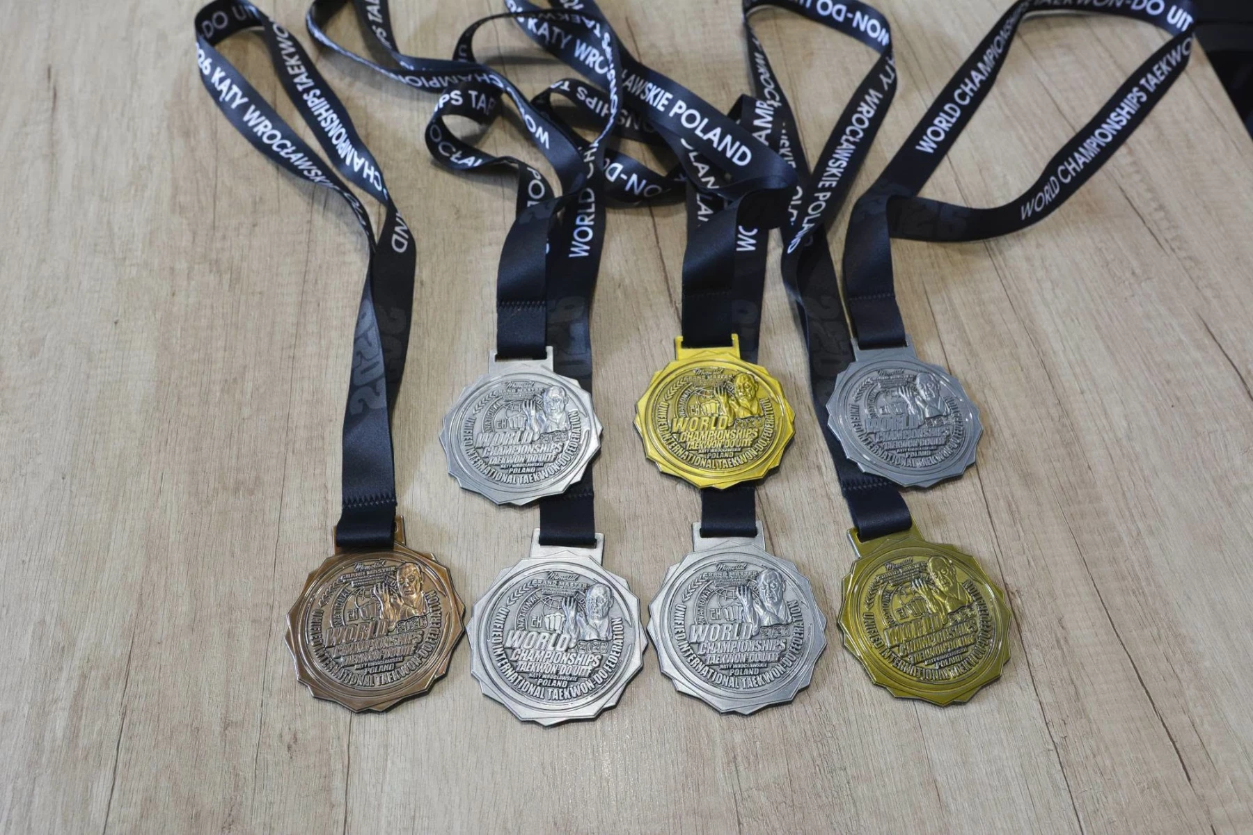 Dziewięć medali zawodników Roostera. Spotkanie z burmistrzem - zdjęcie 1