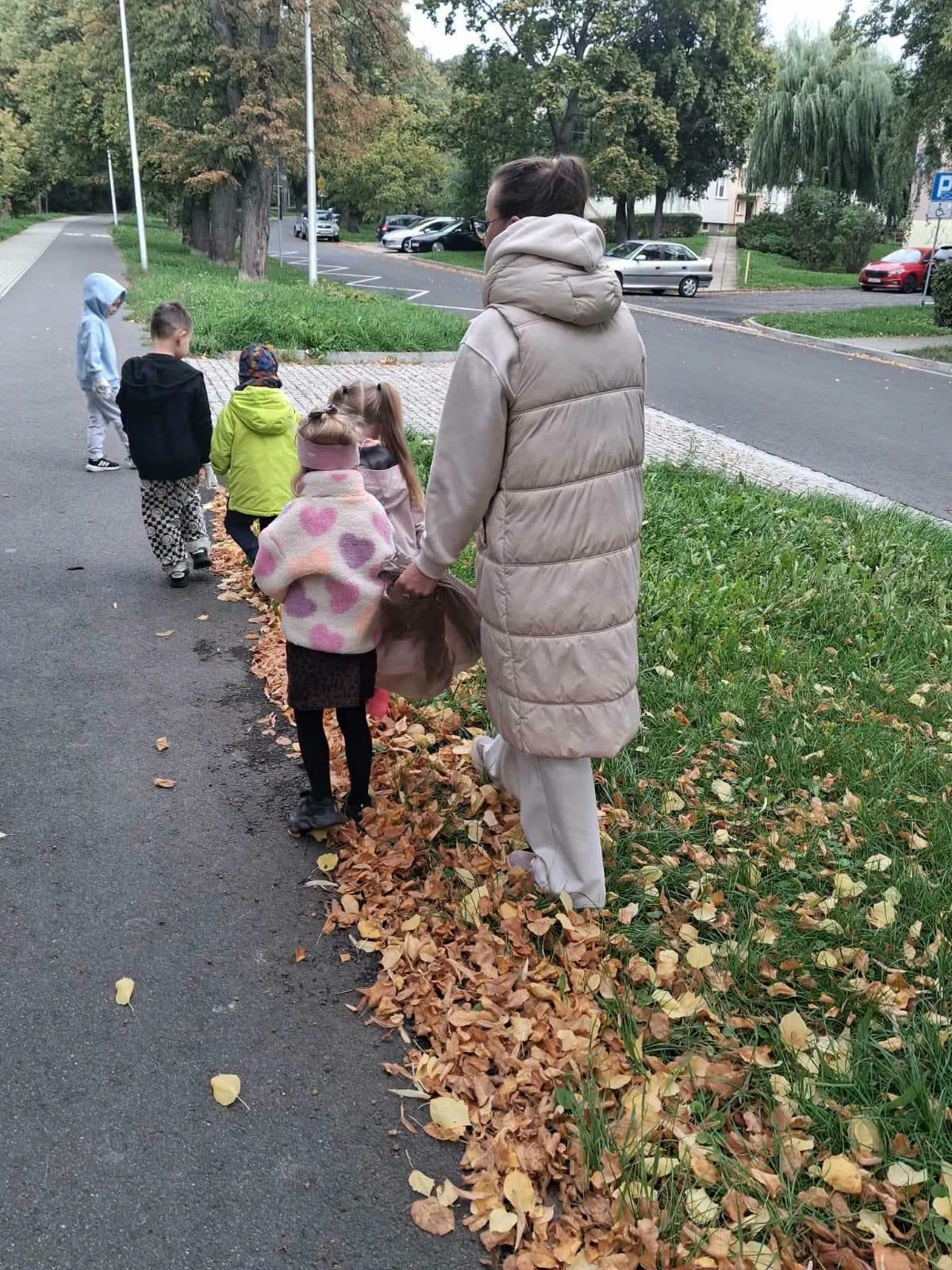 Przedszkolaki ze Strzegomia posprzątały okolice Góry Krzyżowej - zdjęcie 11