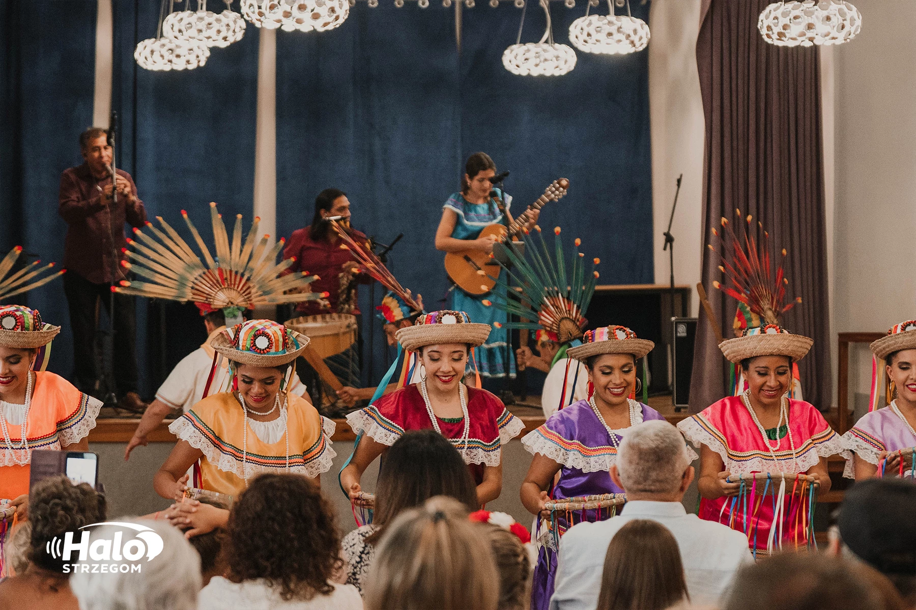 34. Międzynarodowy Festiwal Folkloru - relacja, zdjęcie 737