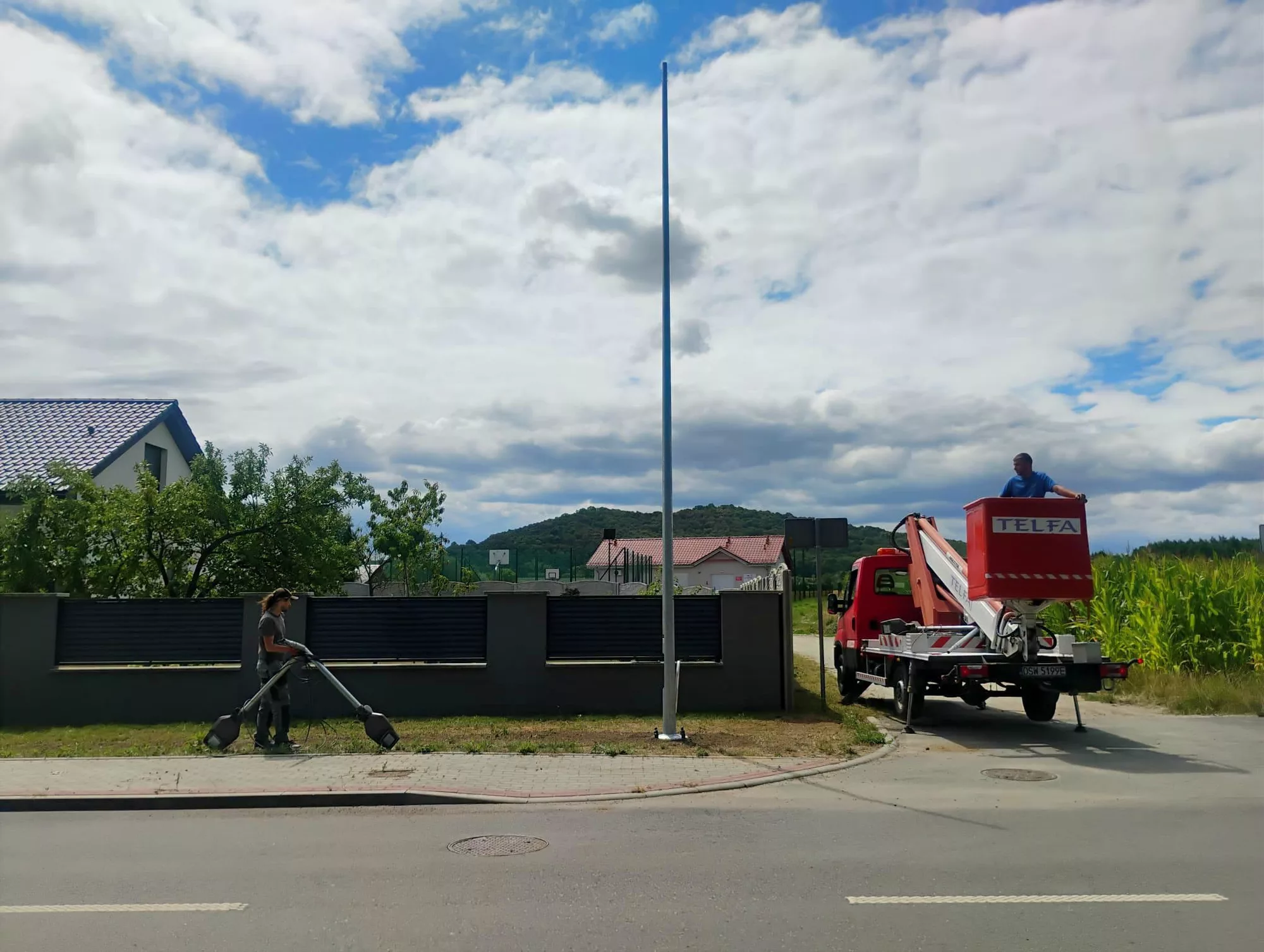 Koniec z ciemnością po zmroku. W Granicznej ruszyła budowa oświetlenia ulicznego - zdjęcie 1