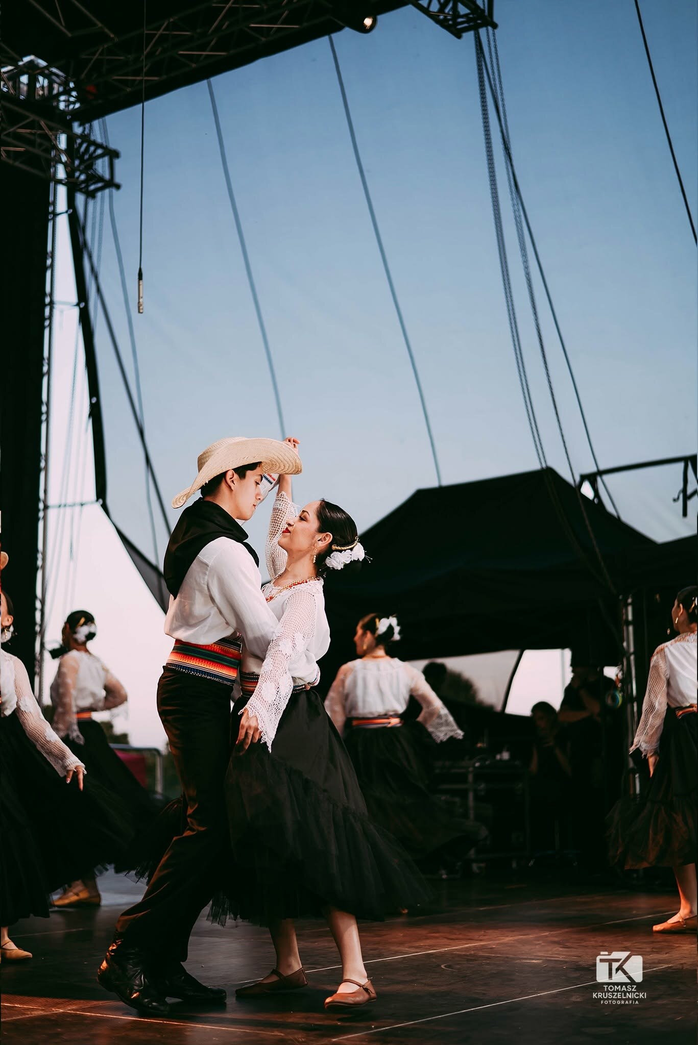 Święto barwnego folkloru wraca do Strzegomia. Przed nami 34. edycja festiwalu - zdjęcie 3