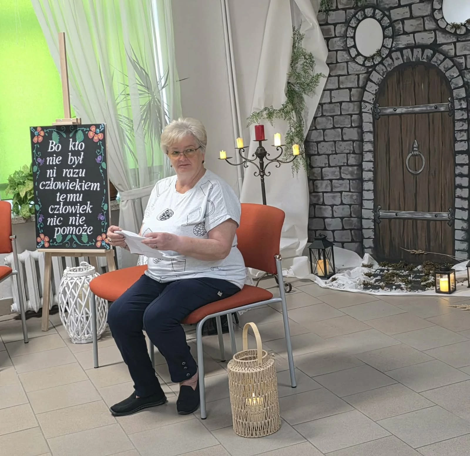 „Dziady” zabrzmiały w strzegomskiej bibliotece - zdjęcie 3