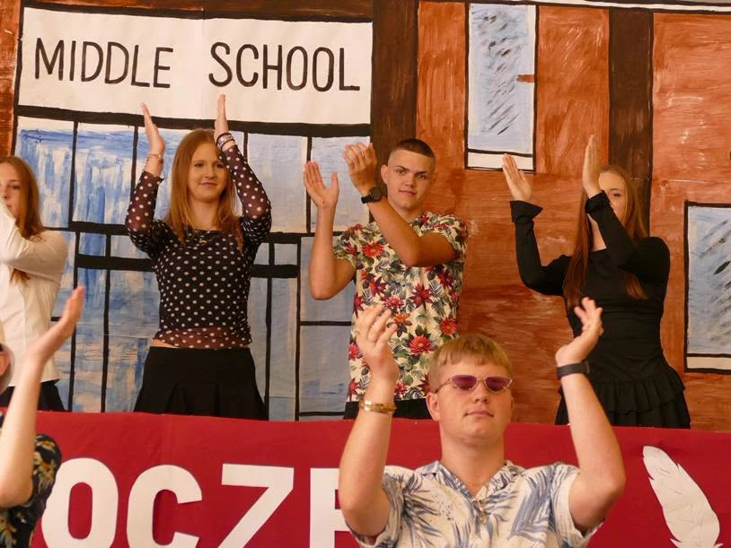 Nowy rok w strzegomskim liceum. Ośmioro uczniów nagrodzonych - zdjęcie 4