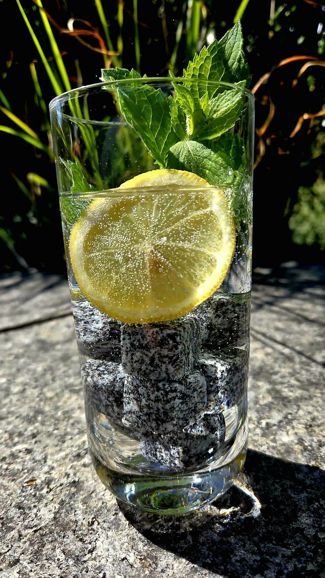 Granit zamiast lodu. Nietypowy produkt ze Strzegomia - zdjęcie 2