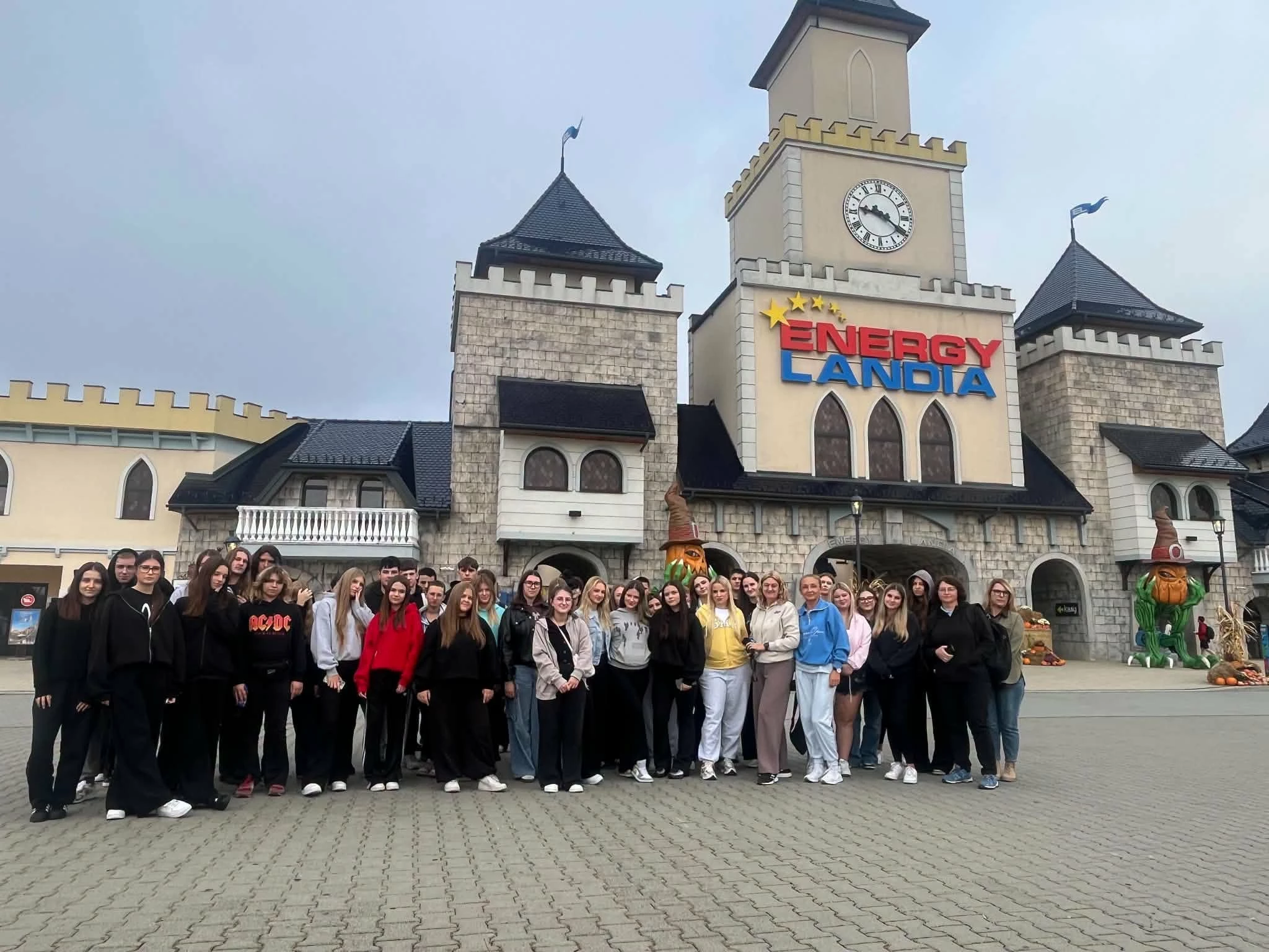 Uczniowie ze Strzegomia odwiedzili Energylandię