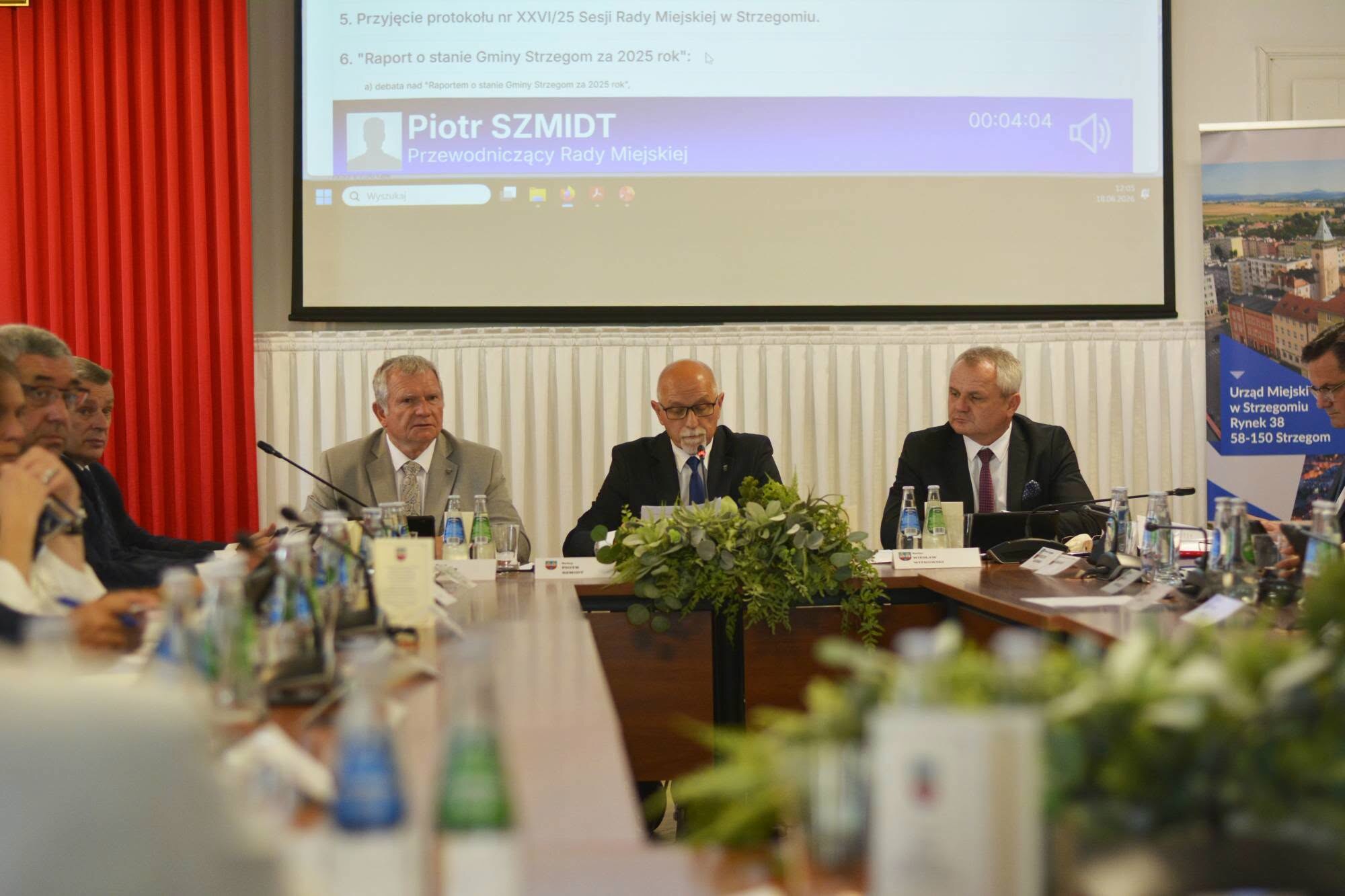 Burmistrz Strzegomia z wotum zaufania i absolutorium za 2025 rok - zdjęcie 8