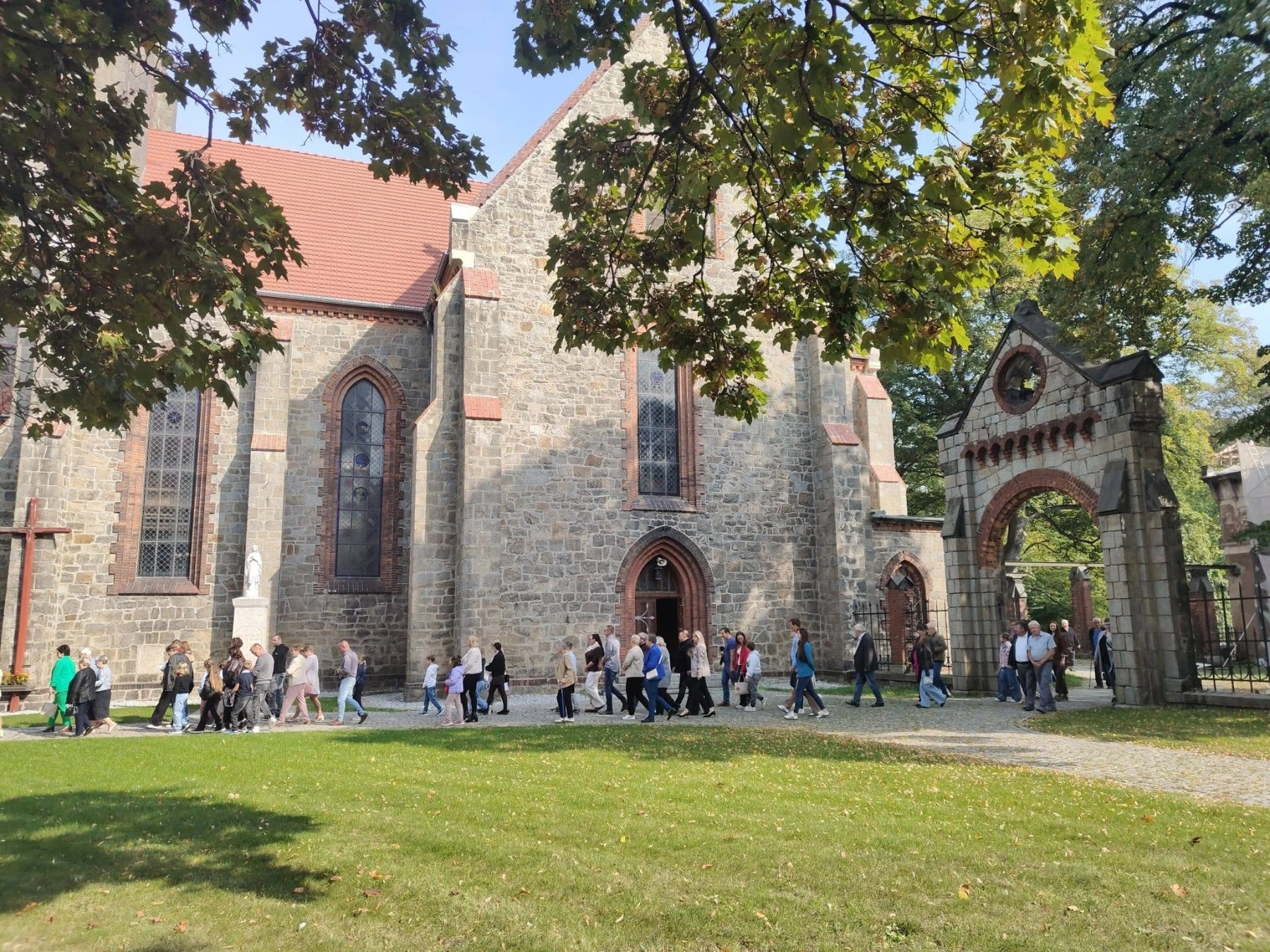 Odpust ku czci Matki Bożej Różańcowej w Rogoźnicy