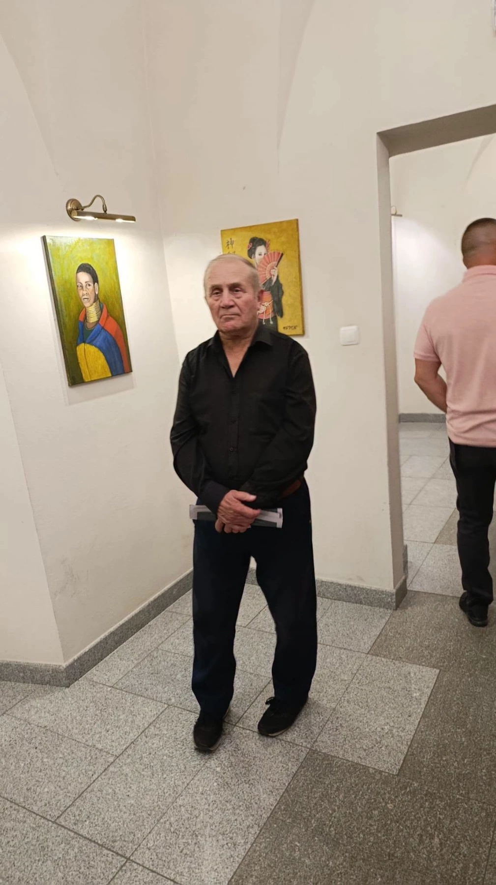 „Obudziłam się w kolorze”. Wernisaż Jadwigi Pozner w Strzegomiu - zdjęcie 14