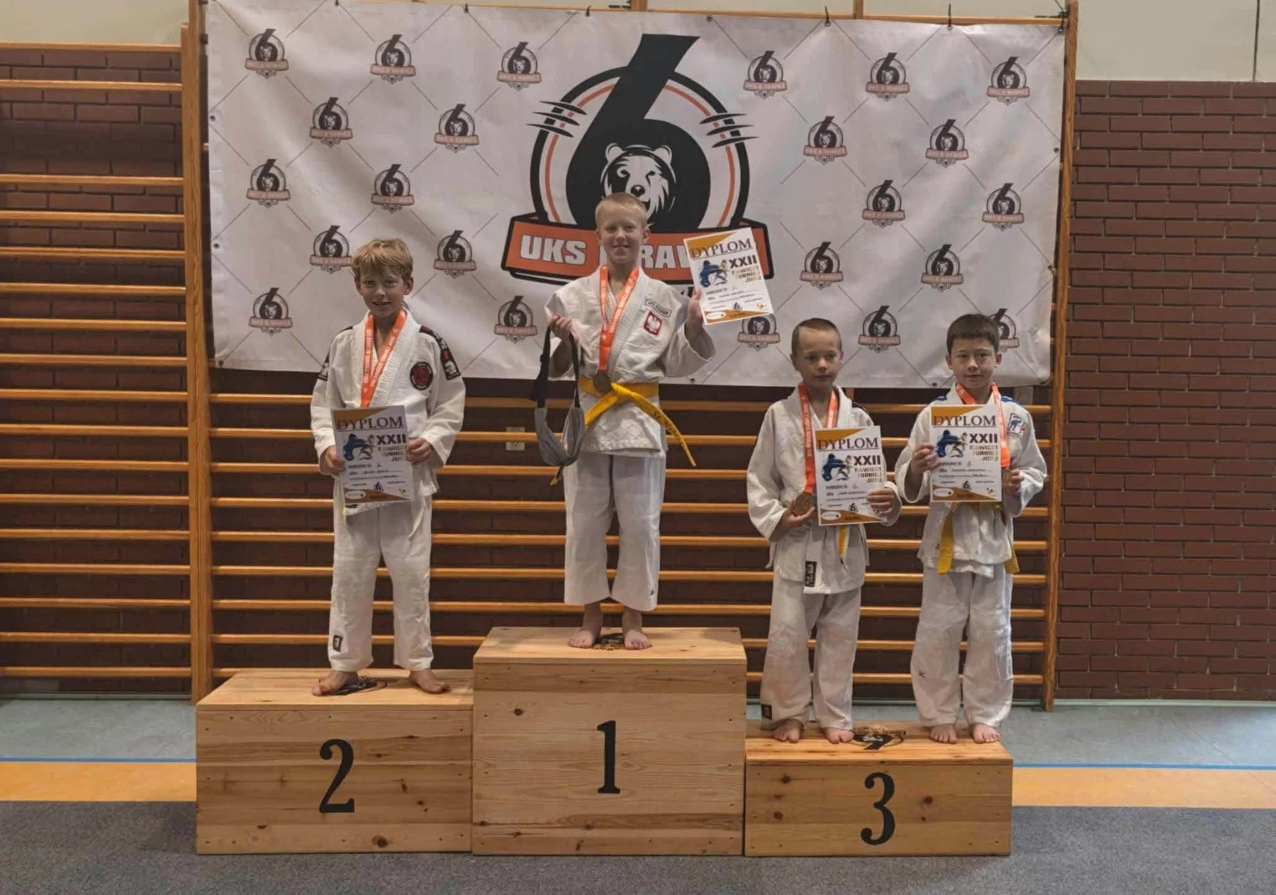 Judocy AKS Strzegom z medalami w Rawiczu i Wrocławiu - zdjęcie 1