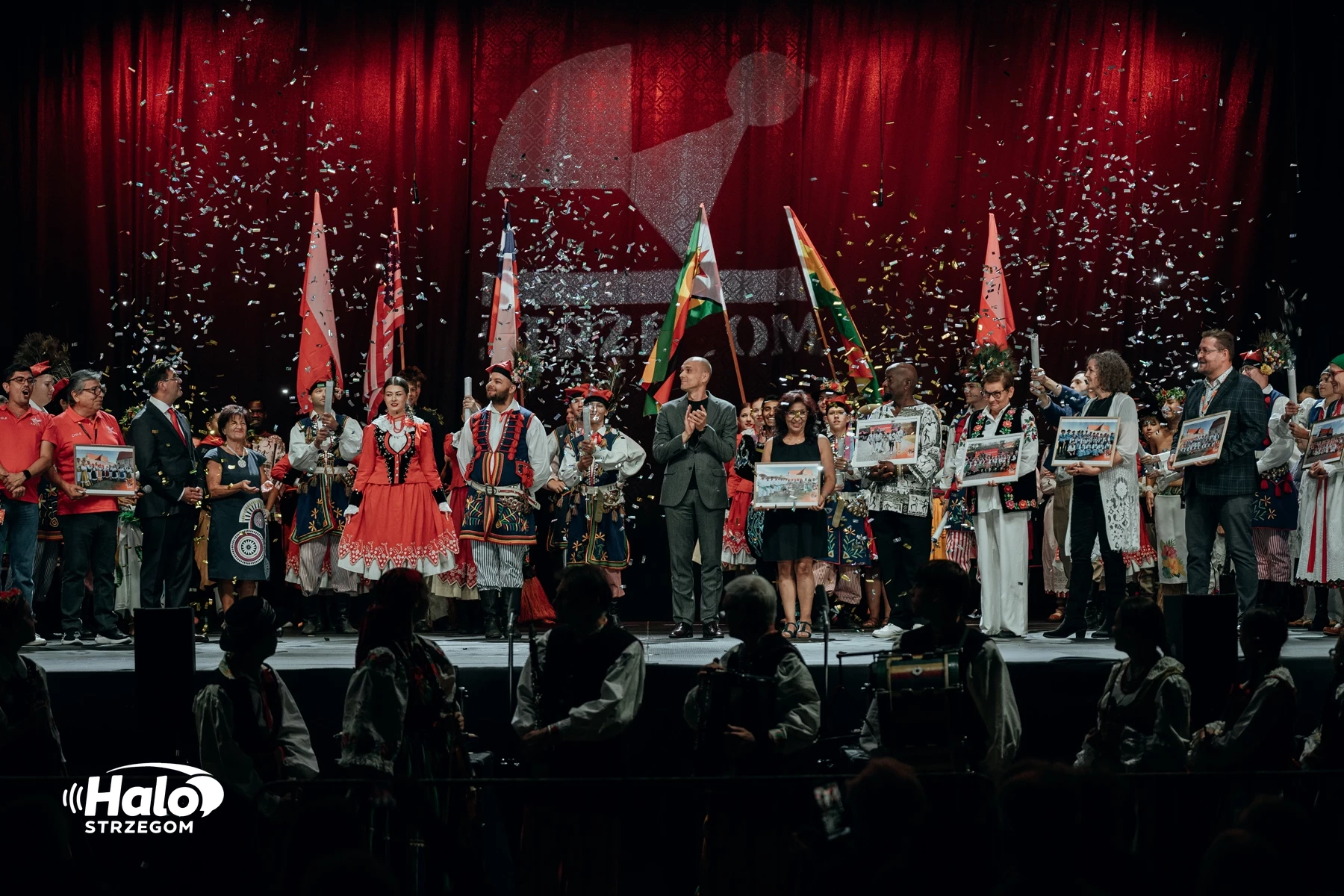 34. Międzynarodowy Festiwal Folkloru - relacja, zdjęcie 317