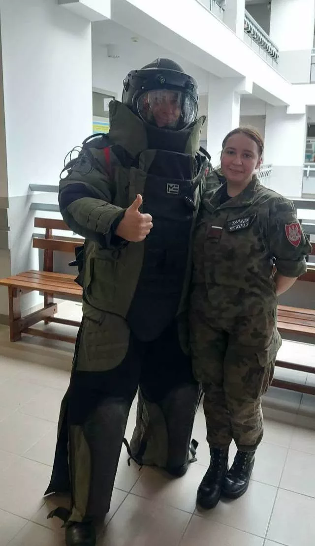 Strzelcy ze Strzegomia na specjalistycznym kursie C-IED. Uczyli się rozpoznawać zagrożenia wybuchowe - zdjęcie 2