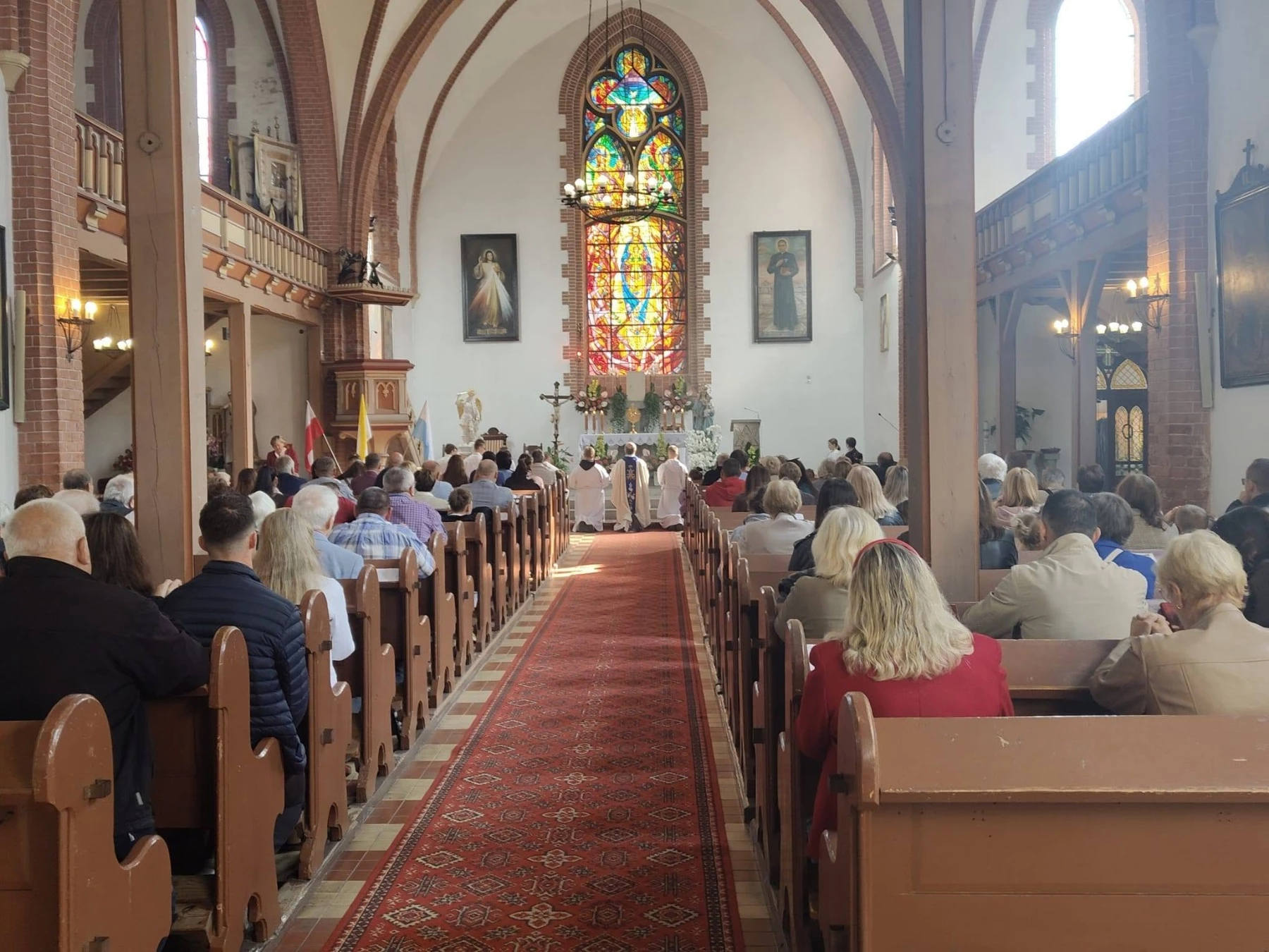 Odpust ku czci Matki Bożej Różańcowej w Rogoźnicy - zdjęcie 1