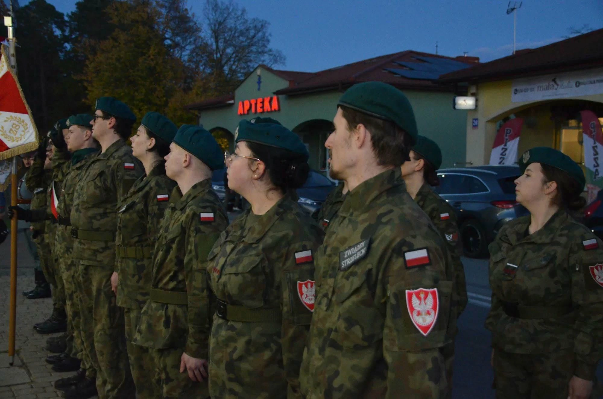 Marsz śladami Legionów Polskich z udziałem strzegomian - zdjęcie 17