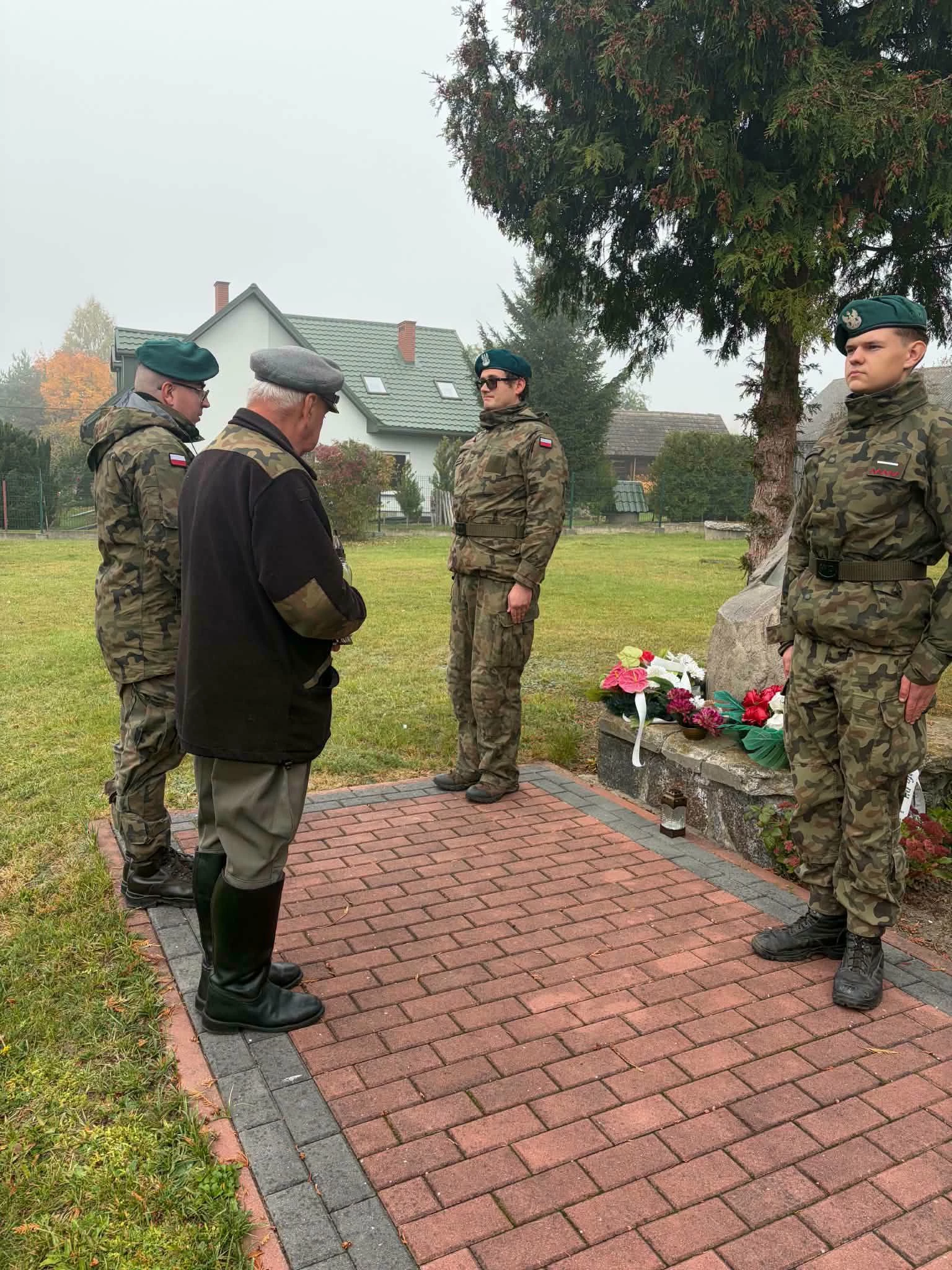 Marsz śladami Legionów Polskich z udziałem strzegomian - zdjęcie 3