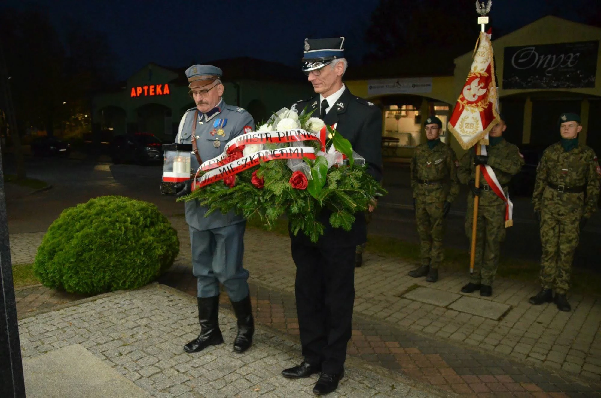 Marsz śladami Legionów Polskich z udziałem strzegomian - zdjęcie 16